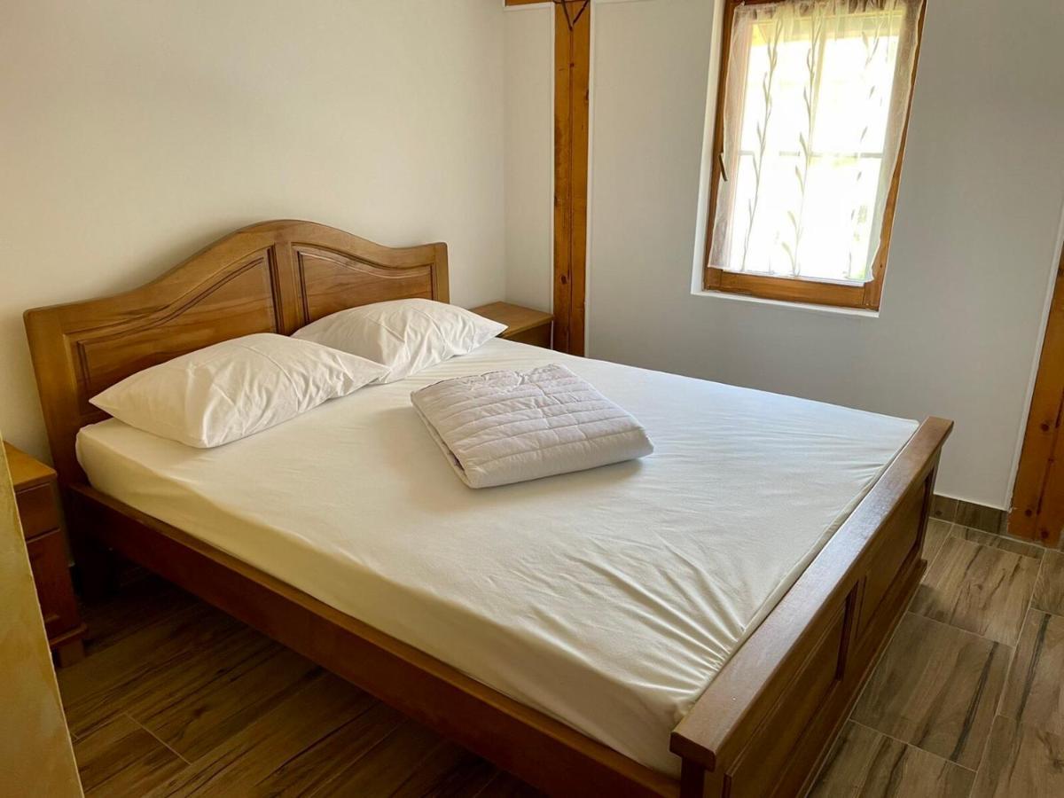 Kula Nekovic Bed & Breakfast Gusinje ภายนอก รูปภาพ