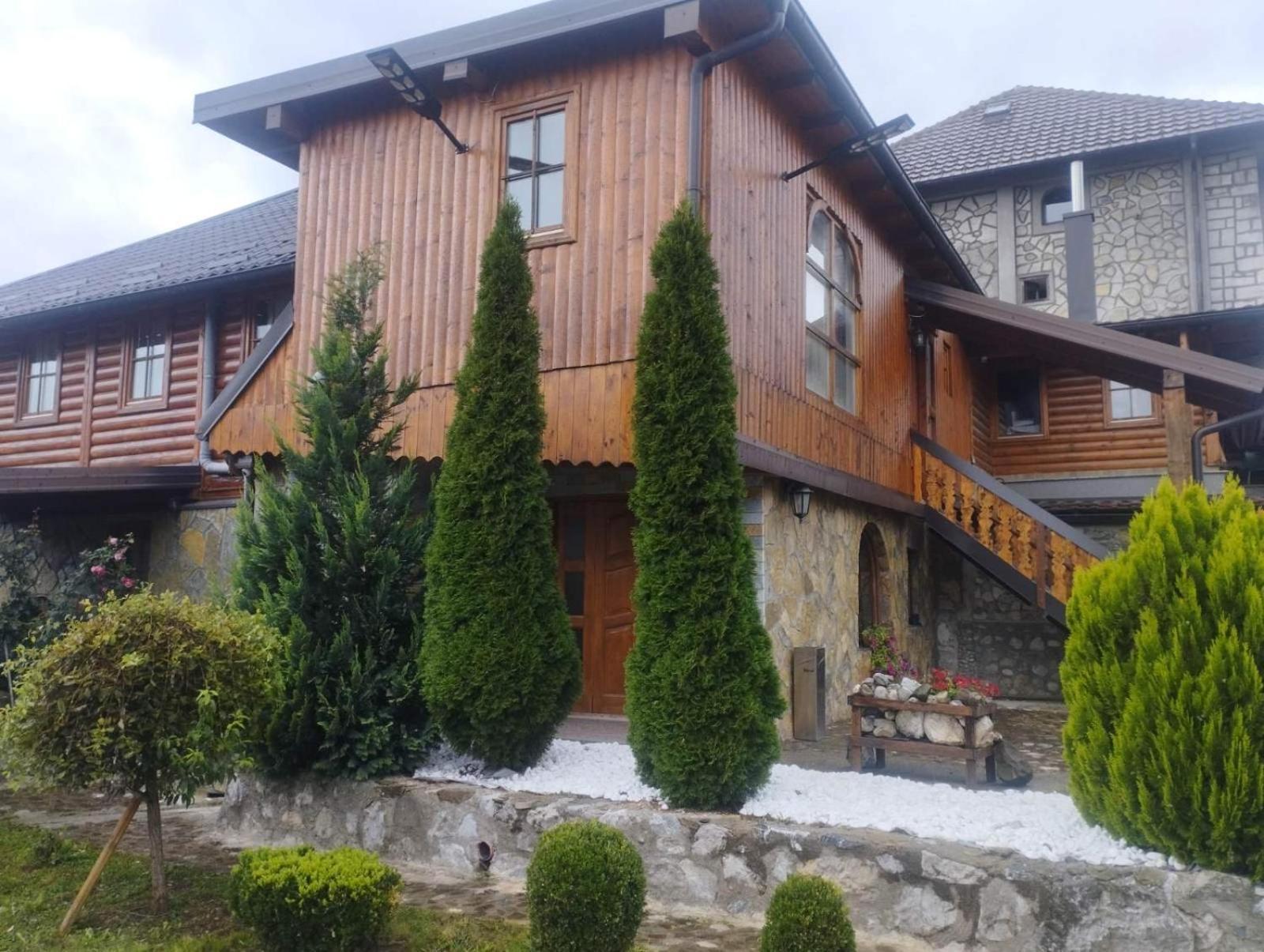 Kula Nekovic Bed & Breakfast Gusinje ภายนอก รูปภาพ